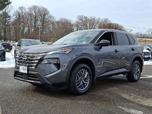 Certified 2025 Nissan Rogue S image 4