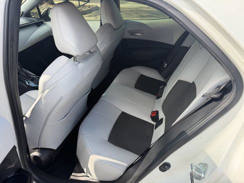 Used 2019 Toyota Corolla XSE image 14