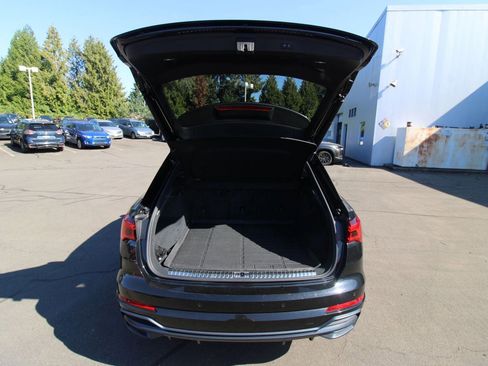 Used 2020 Audi Q3 2.0T Premium Plus image 30