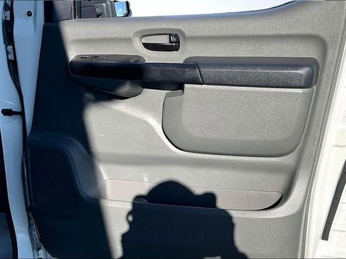 Used 2021 Nissan NV 3500 SL image 25