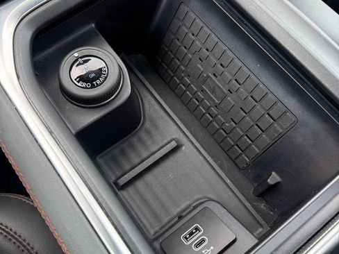 Used 2025 Ford Expedition Active AWD/4WD image 22