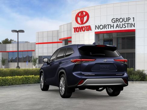 New 2026 Toyota Highlander Platinum image 7