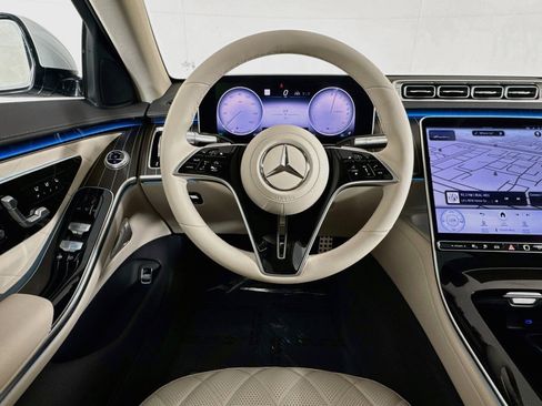 New 2026 Mercedes-Benz S 580e 4MATIC Sedan image 4