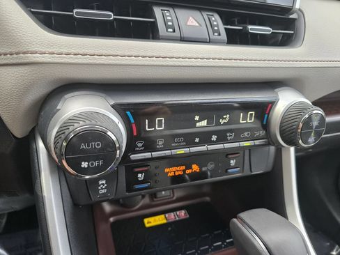 Certified 2022 Toyota RAV4 Limited AWD/4WD image 27
