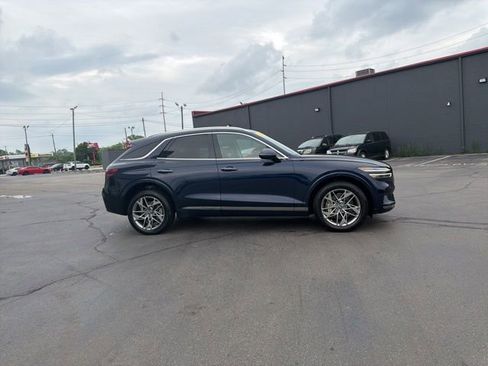 Used 2025 Genesis GV70 2.5T AWD/4WD image 4