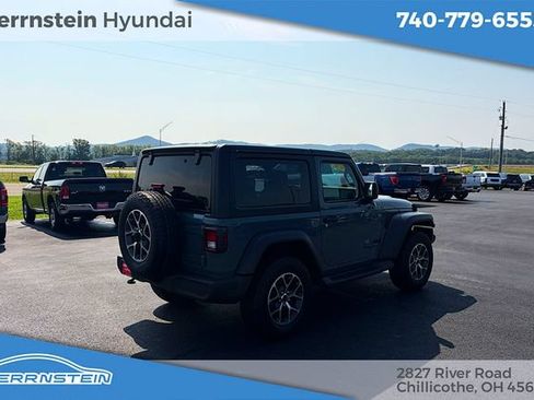 Used 2024 Jeep Wrangler Sport AWD/4WD image 14
