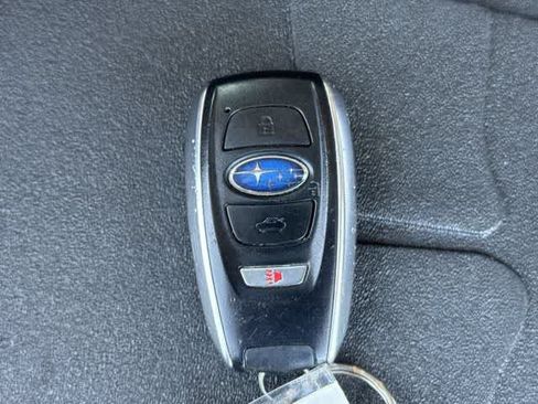 Used 2022 Subaru Forester Premium w/ Popular Package #3 AWD/4WD image 31
