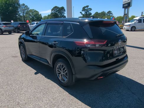 Used 2021 Nissan Rogue S FWD image 6