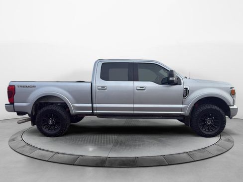 Used 2020 Ford F250 XLT w/ Tremor Off-Road Package image 8