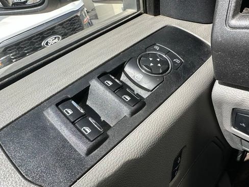 Used 2022 Ford F250 XL w/ STX Appearance Package AWD/4WD image 23