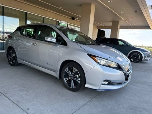 Used 2019 Nissan Leaf SL Plus FWD image 2
