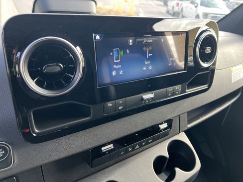 New 2025 Mercedes-Benz Sprinter 2500 image 24