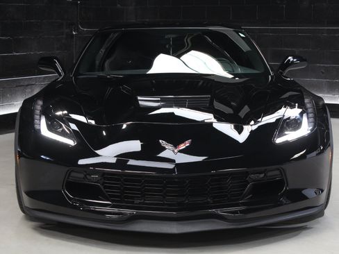 Used 2019 Chevrolet Corvette Grand Sport RWD image 11