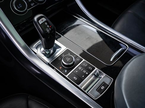 Used 2015 Land Rover Range Rover Sport Supercharged image 31