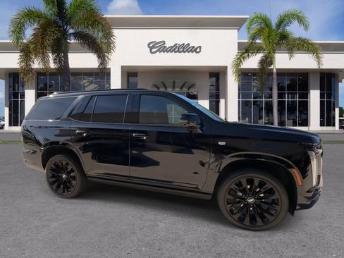 Certified 2026 Cadillac Escalade Platinum Sport w/ LPO, ONYX Package AWD/4WD image 17