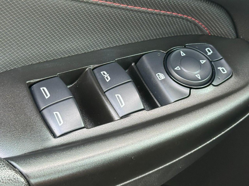 Used 2024 Chevrolet TrailBlazer RS w/ Convenience Package FWD image 25