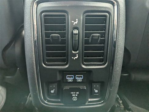 Used 2015 Jeep Grand Cherokee Overland image 15