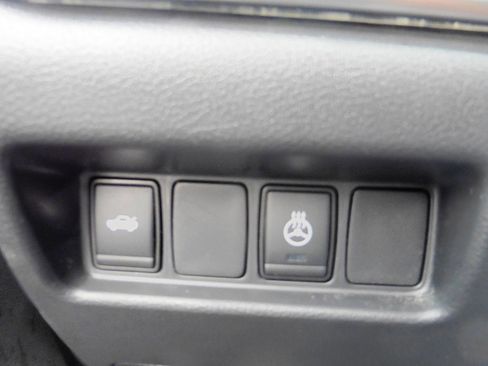 Used 2023 Nissan Maxima SL FWD image 17