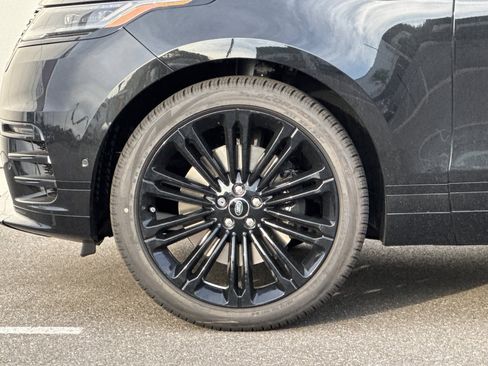 New 2026 Land Rover Range Rover Velar Dynamic SE image 33