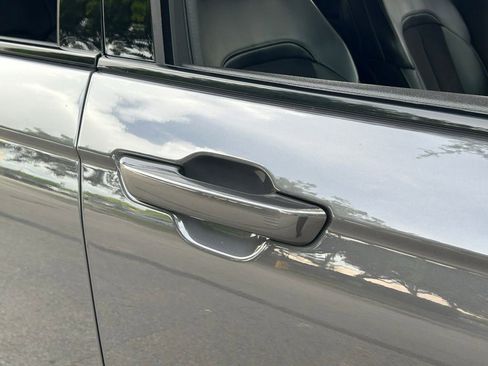 Certified 2024 Jeep Grand Cherokee Altitude image 33