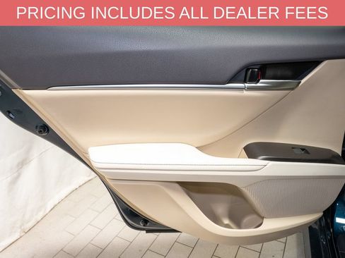 Certified 2021 Toyota Camry XLE FWD image 8