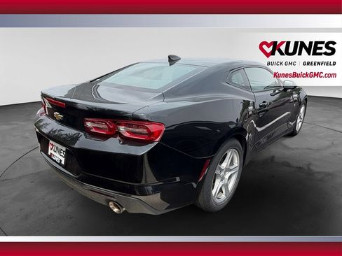 Used 2023 Chevrolet Camaro LT RWD image 10