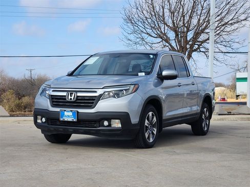 Certified 2017 Honda Ridgeline RTL image 3