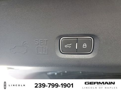 New 2025 Lincoln Navigator L Reserve AWD/4WD image 23