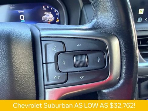 Used 2022 Chevrolet Suburban LT RWD image 25