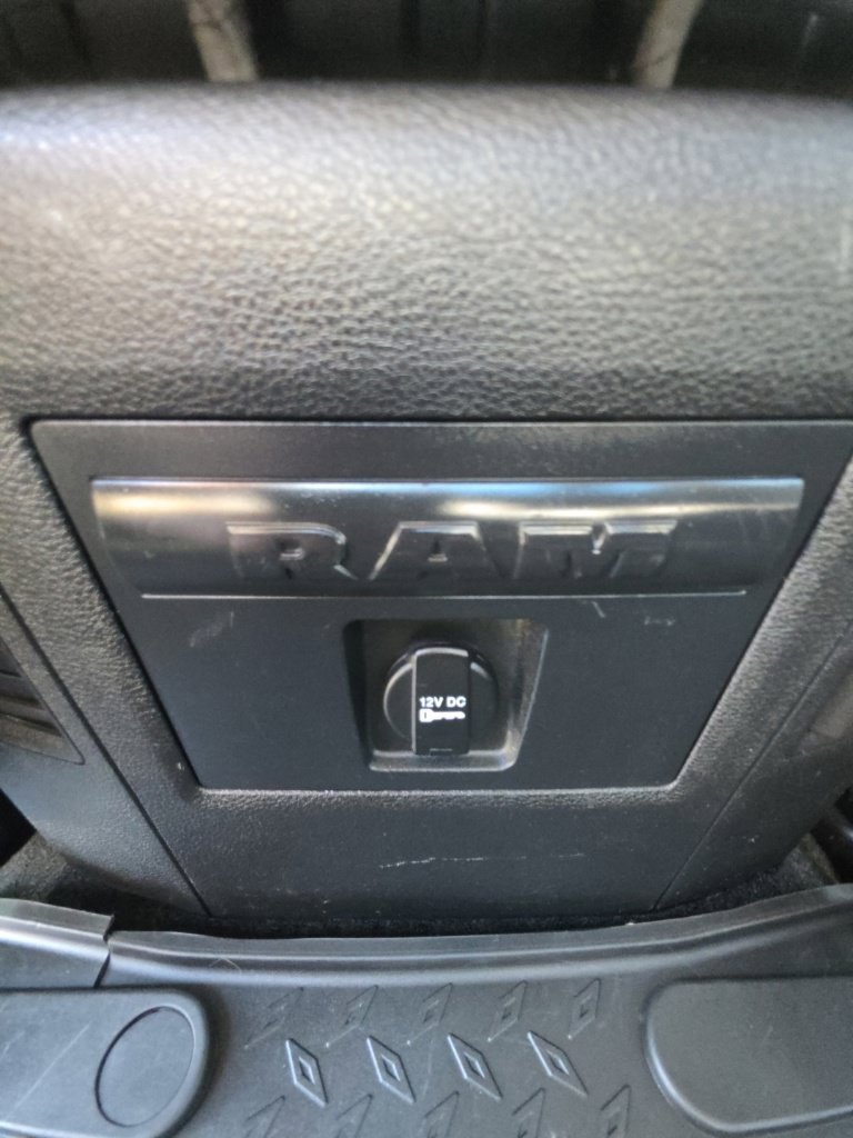 Used 2015 RAM 1500 Big Horn AWD/4WD image 30