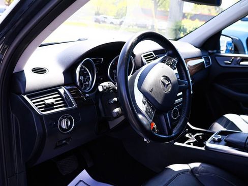 Used 2015 Mercedes-Benz ML 350 4MATIC image 4