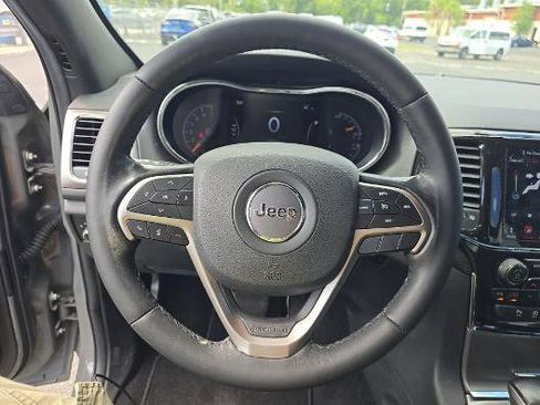Used 2021 Jeep Grand Cherokee Laredo X RWD image 8