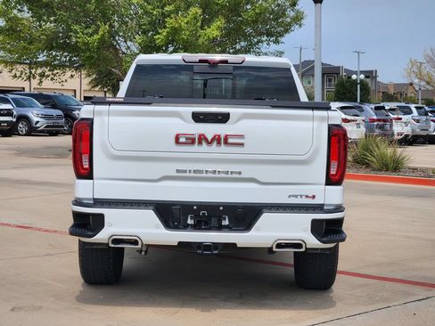 Used 2025 GMC Sierra 1500 AT4 w/ AT4 Premium Package AWD/4WD image 13