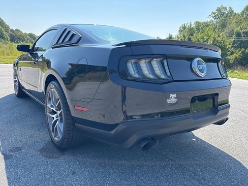 Used 2012 Ford Mustang GT RWD image 3