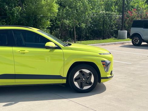 Certified 2024 Hyundai Kona SEL FWD image 6