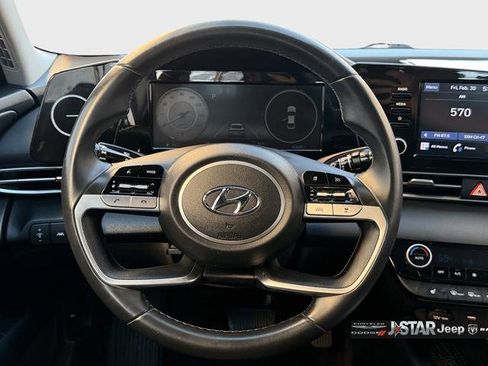 Used 2022 Hyundai Elantra SEL w/ Convenience Package image 11