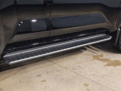 Used 2025 Toyota 4Runner TRD Off-Road image 37