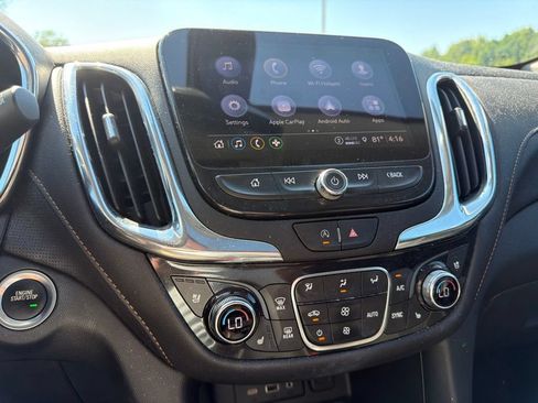 Used 2023 Chevrolet Equinox Premier FWD image 13