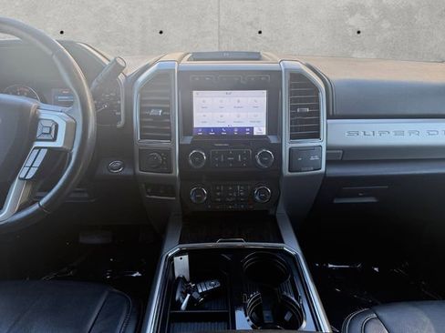 Used 2020 Ford F350 Lariat w/ Lariat Ultimate Package image 3