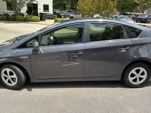 Used 2014 Toyota Prius Four FWD image 7
