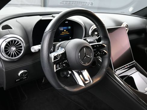 Used 2022 Mercedes-Benz SL 63 AMG 4MATIC image 18