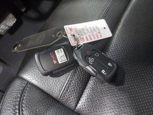 Used 2020 GMC Sierra 2500 Denali image 20