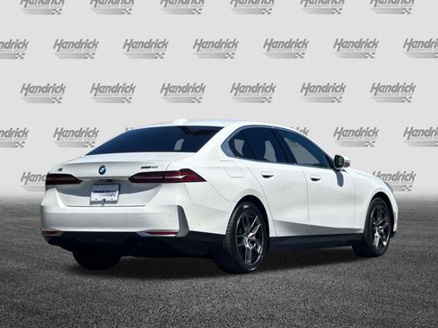 Used 2024 BMW i5 eDrive40i w/ Premium Package RWD image 5