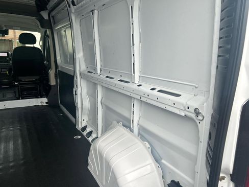 Used 2023 RAM ProMaster 1500 FWD image 15