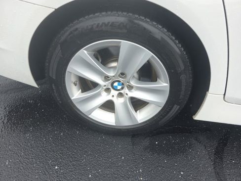 Used 2013 BMW 528i Sedan RWD image 10