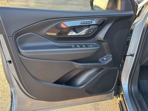 Used 2024 GMC Terrain AT4 image 15