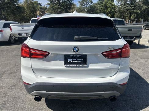 Used 2017 BMW X1 sDrive28i FWD image 4
