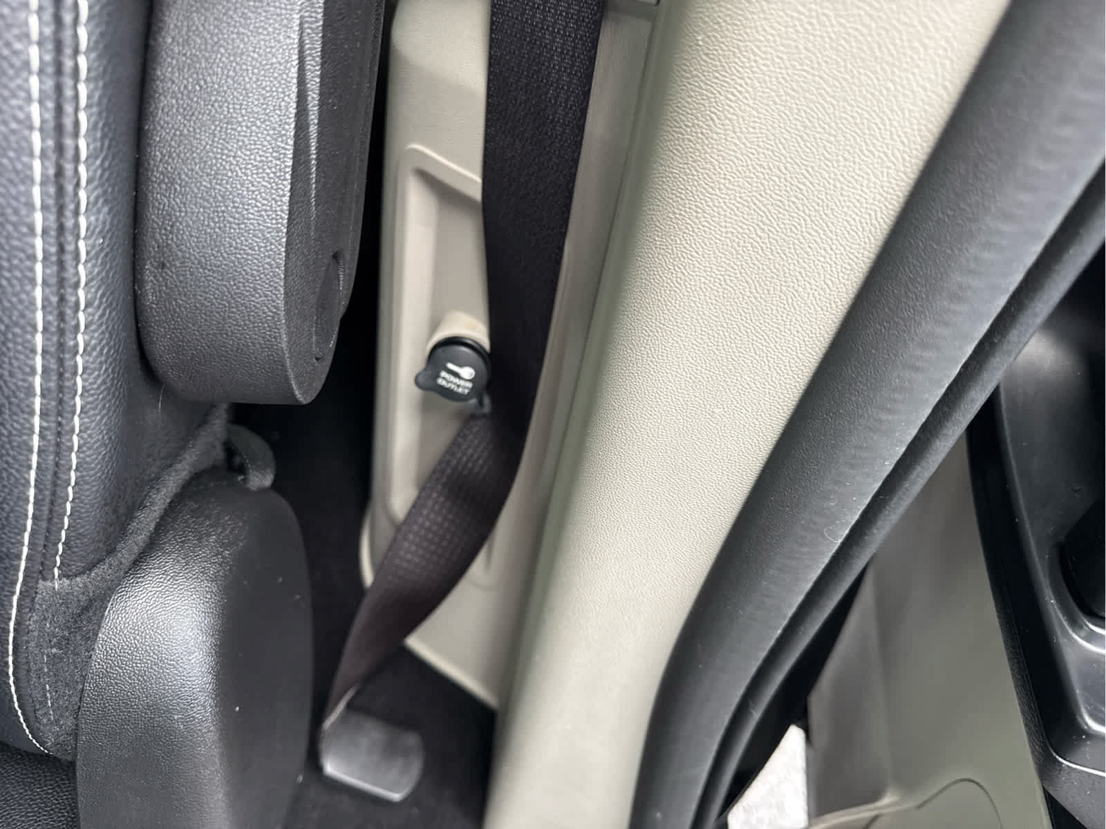 Used 2019 Dodge Grand Caravan SXT FWD image 30