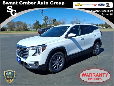 Used 2024 GMC Terrain SLT image 1