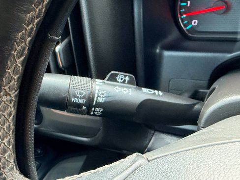 Used 2017 Chevrolet Silverado 1500 LT w/ All Star Edition AWD/4WD image 30